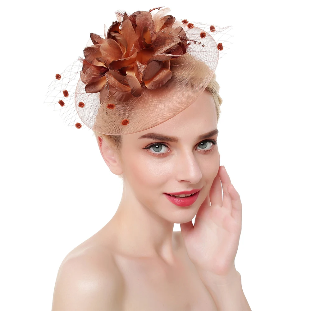Women With Clip Headband Feathers Charming Wedding Fascinator Hat Mesh Cocktail Derby Elegant Headwear Flower Hair Accessories
Women With Clip Headband Feathers Charming Wedding Fascinator Hat Mesh Cocktail Derby Elegant Headwear Flower Hair Accessories