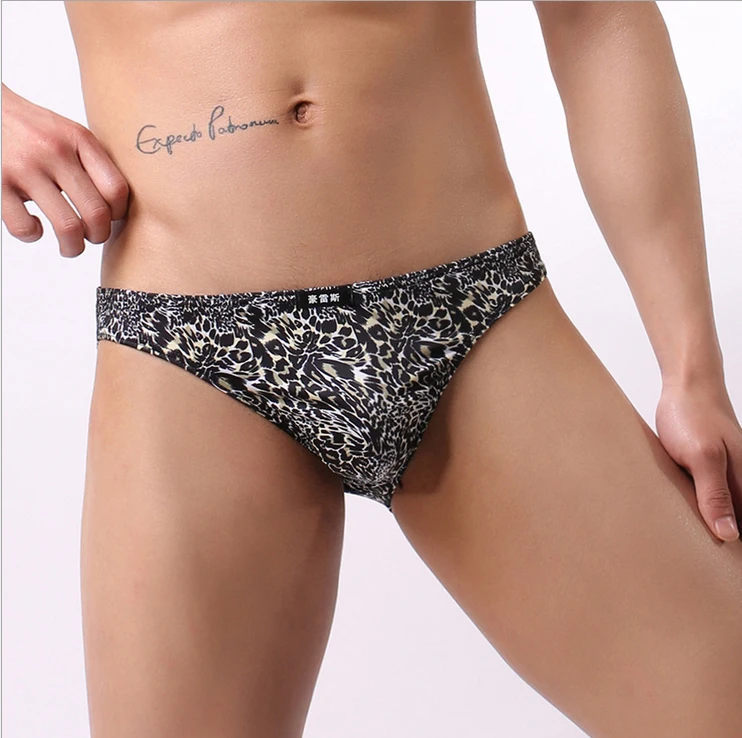 Howray Leopard Briefs Underwear Men Fashion Sexy Transparent Underwear Low waist V-type Mesh Briefs Men Underpants Gay
Howray Leopard Briefs Underwear Men Fashion Sexy Transparent Underwear Low waist V-type Mesh Briefs Men Underpants Gay