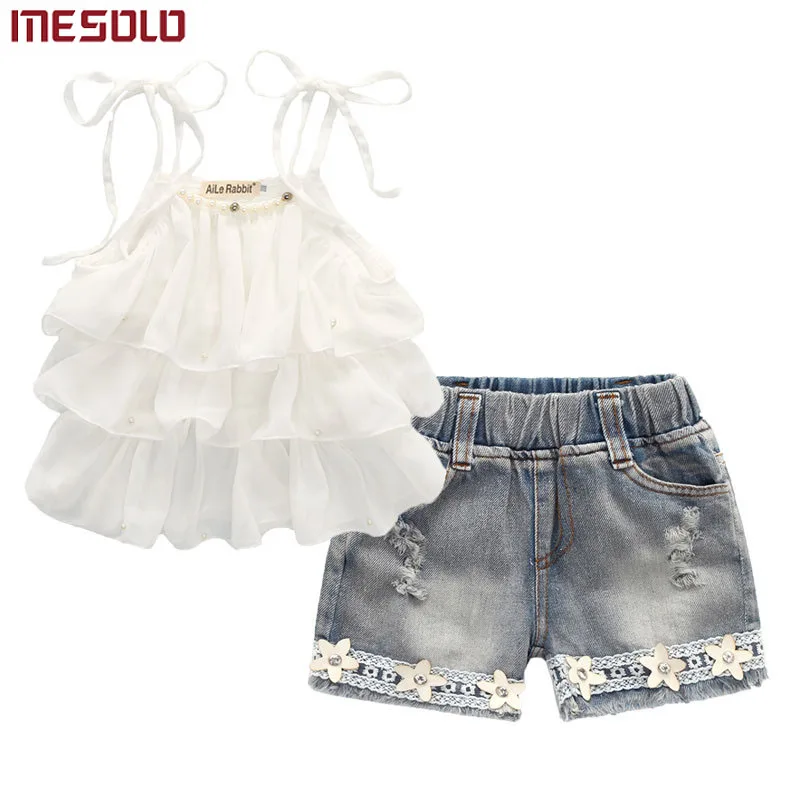 MESOLO 2019Summer Korean children's clothing girls suit Chiffon cake sling pants pearl flower halter top denim shorts kids Set
MESOLO 2019Summer Korean children's clothing girls suit Chiffon cake sling pants pearl flower halter top denim shorts kids Set