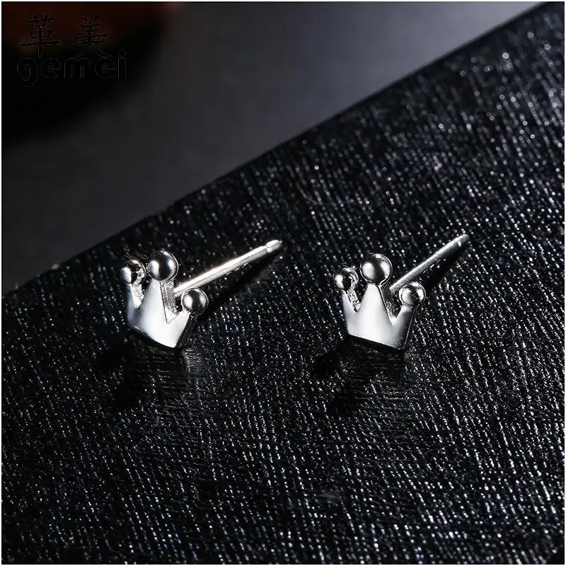 Gemei 100% 925 Sterling Silver Lovely Small Crown Stud Earrings For Women Fashion Party Jewelry
Gemei 100% 925 Sterling Silver Lovely Small Crown Stud Earrings For Women Fashion Party Jewelry