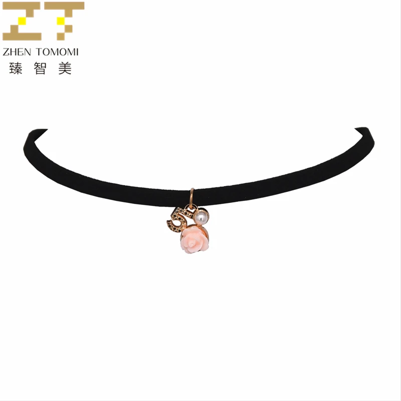 2019 New Arrivals Fashion Collares Collier Black Velvet Leather Rose Flower 5 Words Pendants Chokers Necklaces For Women Jewelry
2019 New Arrivals Fashion Collares Collier Black Velvet Leather Rose Flower 5 Words Pendants Chokers Necklaces For Women Jewelry