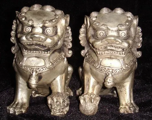 Pair of Chinese Tibet Silver Lion Fu Dog Statue (A0321)
Pair of Chinese Tibet Silver Lion Fu Dog Statue (A0321)