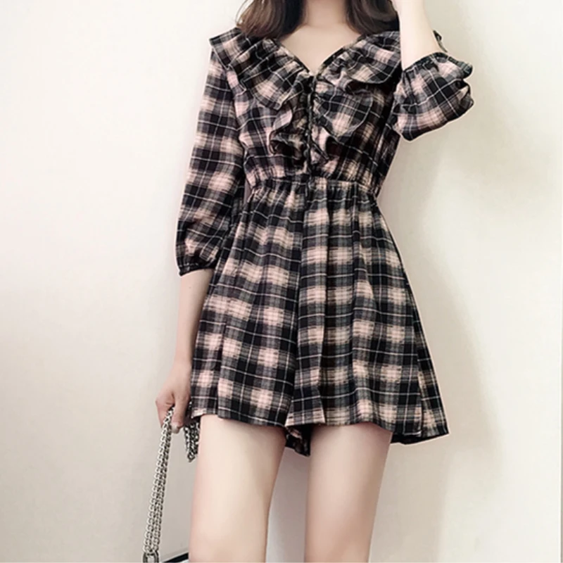 Summer Women Short Dress Casual 3/4 Sleeve Ruffle V-Neck Ladies Slim Dresses Vestidos Fashion Plaid Tunic High Waist Mini Dress
Summer Women Short Dress Casual 3/4 Sleeve Ruffle V-Neck Ladies Slim Dresses Vestidos Fashion Plaid Tunic High Waist Mini Dress