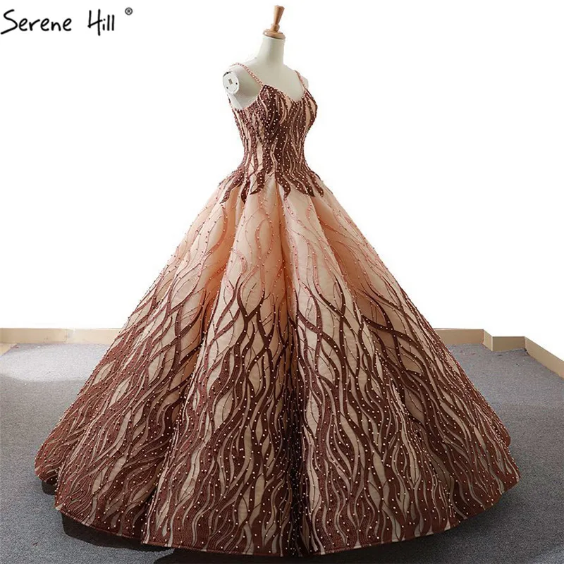 Luxury Gold Brown Sleeveless Sexy Wedding Dresses 2019 Vintage Embroidery Pearls Lace Up Bridal Gowns Real Photo
Luxury Gold Brown Sleeveless Sexy Wedding Dresses 2019 Vintage Embroidery Pearls Lace Up Bridal Gowns Real Photo