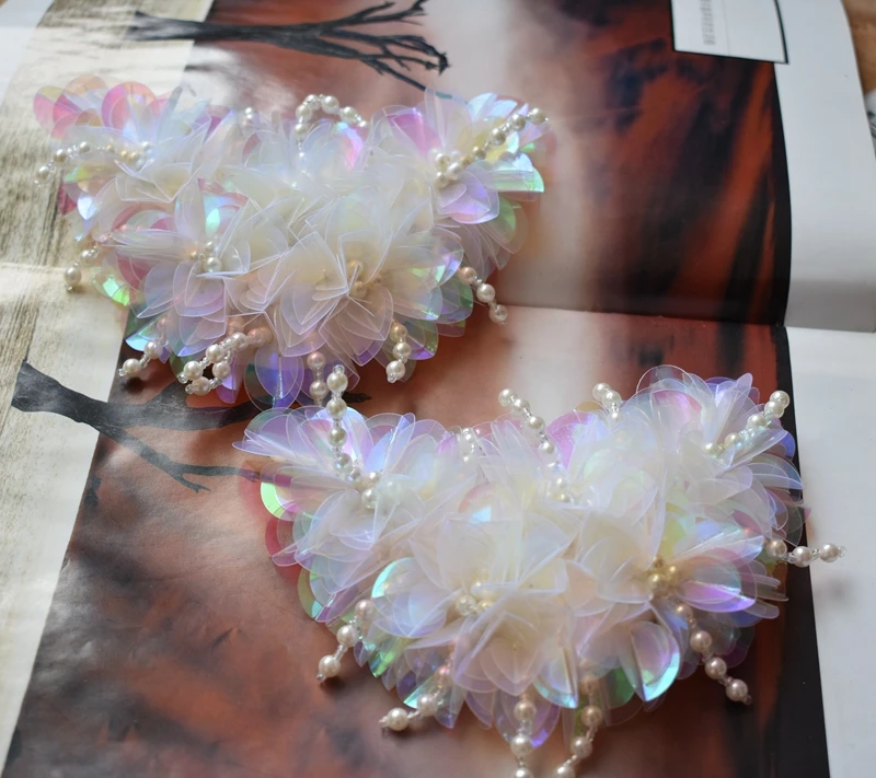 Handmade beaded lace sequins flower shoes flower toe head vamp flower diy shoes clothing accessories
Handmade beaded lace sequins flower shoes flower toe head vamp flower diy shoes clothing accessories