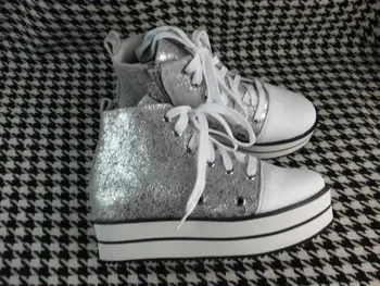 Princess sweet punk shoes Daily increasing color bar black and white sports spring Japanese round head fashion women anyd001
Princess sweet punk shoes Daily increasing color bar black and white sports spring Japanese round head fashion women anyd001