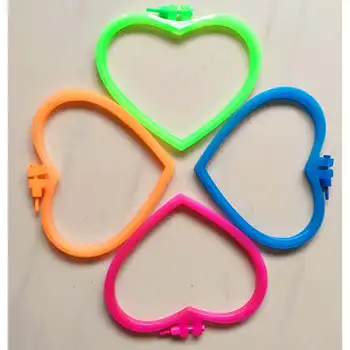 1PC Plastic Heart Pattern Embroidery Frame Cross Stitch Hoop Set Embroidery Hoop Ring Professional DIY Sewing Tools Random Color
1PC Plastic Heart Pattern Embroidery Frame Cross Stitch Hoop Set Embroidery Hoop Ring Professional DIY Sewing Tools Random Color
