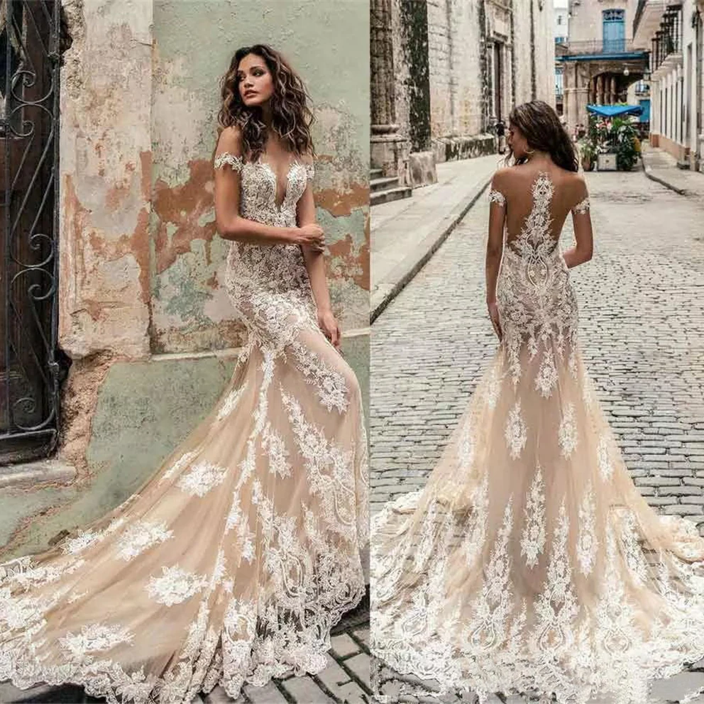 Bohemian Champange AppliqueWedding Dresses With Sheer Long Sleeves Boat Neck Lace Applique Tulle Boho Beach Bridal Gowns Cheap
Bohemian Champange AppliqueWedding Dresses With Sheer Long Sleeves Boat Neck Lace Applique Tulle Boho Beach Bridal Gowns Cheap
