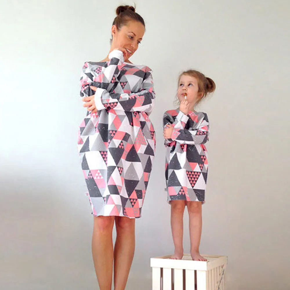 Mommy Me Children Girls Long Sleeves Geometric Print Dress Family Clothes mother daughter dresses
Mommy Me Children Girls Long Sleeves Geometric Print Dress Family Clothes mother daughter dresses
