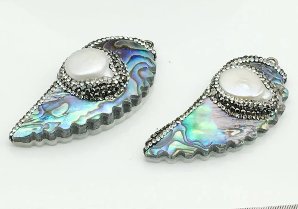 Paving Glowing Black Rhinestone Woman Girl Wings Feather Crafts Paving Road Rhinestone Abalone Shell Sea Shell Pendant Necklace
Paving Glowing Black Rhinestone Woman Girl Wings Feather Crafts Paving Road Rhinestone Abalone Shell Sea Shell Pendant Necklace