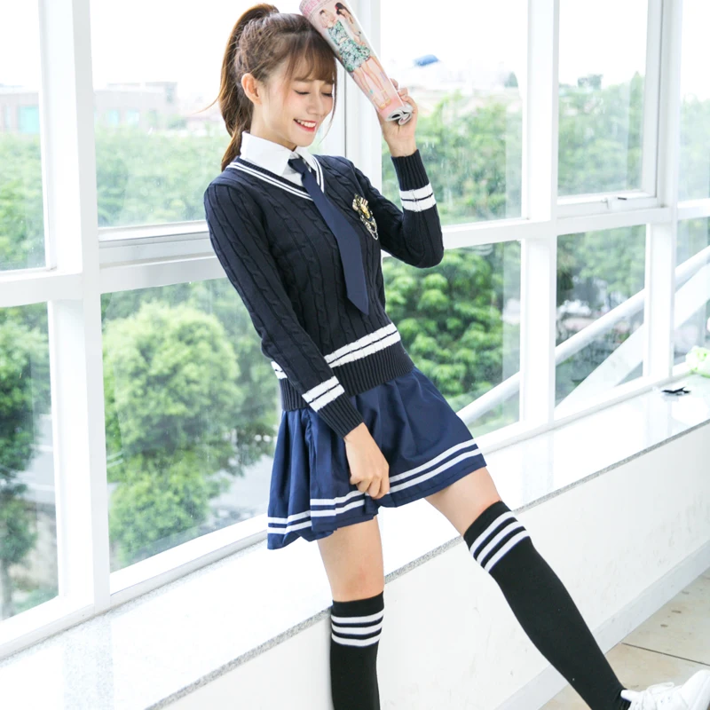 Korea Institute of wind uniforms middle school boys and girls sweater suit class service England autumn and winter choral servic
Korea Institute of wind uniforms middle school boys and girls sweater suit class service England autumn and winter choral servic