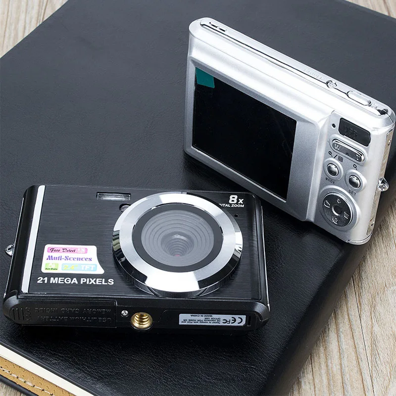 Wholesale Mini Portable 2.7 Inch Ultra-thin 18 MP HD Digital Video Camera with 6x Optical Zoom Home Outdoor Traveling Supplies
Wholesale Mini Portable 2.7 Inch Ultra-thin 18 MP HD Digital Video Camera with 6x Optical Zoom Home Outdoor Traveling Supplies
