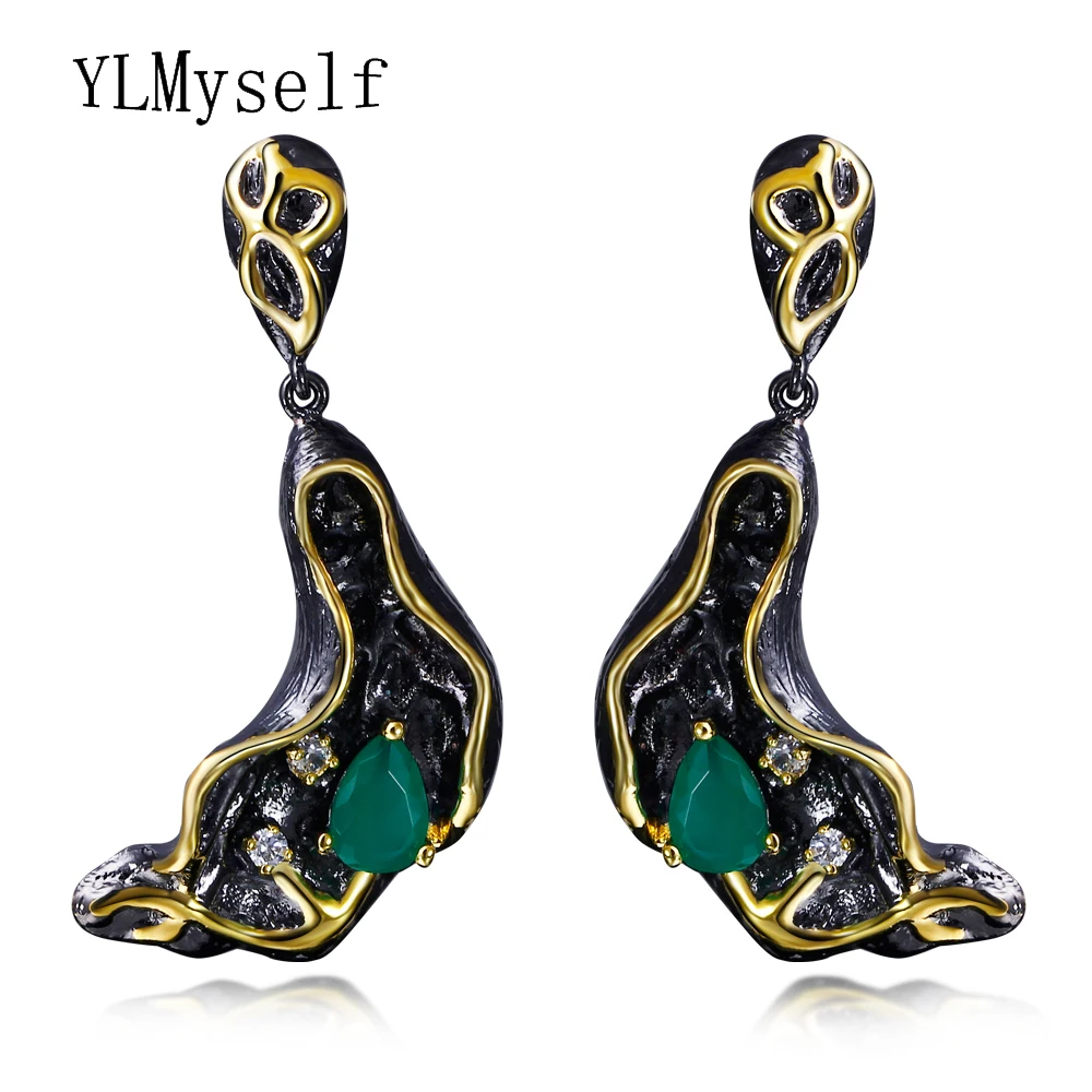 Classic Crystal Dangle earrings Water Drop Green zircon Jewelry In Black earrings for women
Classic Crystal Dangle earrings Water Drop Green zircon Jewelry In Black earrings for women