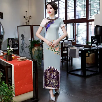 Vintage Lady Sexy Cheongsam Chinese Traditional Women Dress Elegant Rayon Embroidery Handmade Button Silm Qipao Plus Size 4XL
Vintage Lady Sexy Cheongsam Chinese Traditional Women Dress Elegant Rayon Embroidery Handmade Button Silm Qipao Plus Size 4XL