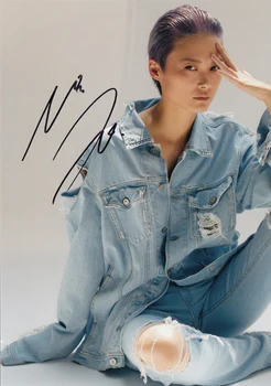 signed Chris Lee LI YUCHUN autographed original photo 7 inches free shipping 012018F
signed Chris Lee LI YUCHUN autographed original photo 7 inches free shipping 012018F