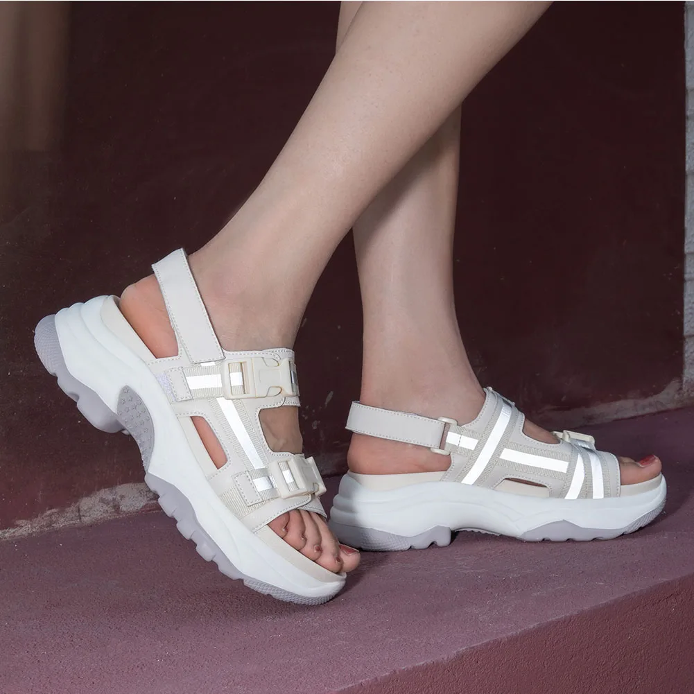 Lapolaka Women Shoes Genuine Leather big Size 35-41 Flat Platform Summer Casual Fashion leisure Sandals Shoes Woman
Lapolaka Women Shoes Genuine Leather big Size 35-41 Flat Platform Summer Casual Fashion leisure Sandals Shoes Woman