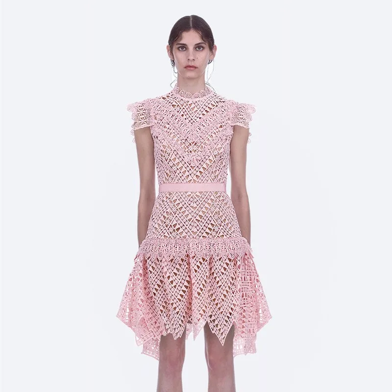 2019 New high quality Runway self portrait Summer women Dresses hollow out sleeveless irregular party ladies Dress Vestidos robe
2019 New high quality Runway self portrait Summer women Dresses hollow out sleeveless irregular party ladies Dress Vestidos robe