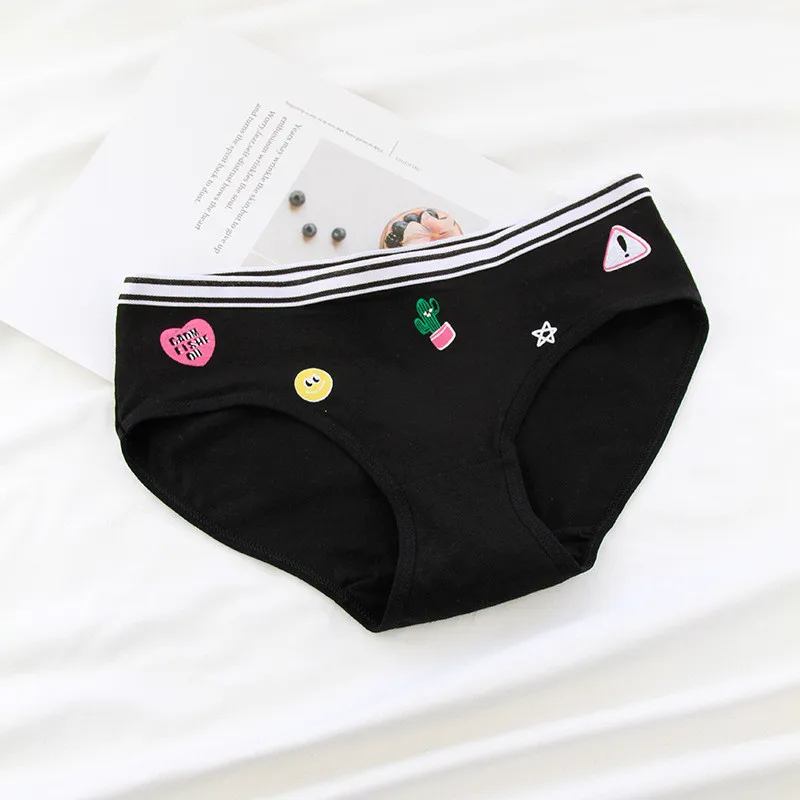 IOLPR Women Korean Kawaii 100% cotton panties comfortable Breathable mid waist cartoon print Banana cactus Briefs black white
IOLPR Women Korean Kawaii 100% cotton panties comfortable Breathable mid waist cartoon print Banana cactus Briefs black white