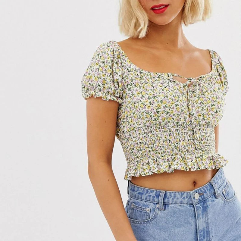 2019 print blouse Women Deep square Neck Floral Print Shirred Crop Top with Puff sleeves Little Daisy Crop Blouse
2019 print blouse Women Deep square Neck Floral Print Shirred Crop Top with Puff sleeves Little Daisy Crop Blouse