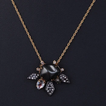 AB punk style rivet shaped stone chain detachable necklace clavicle chain personality female models
AB punk style rivet shaped stone chain detachable necklace clavicle chain personality female models