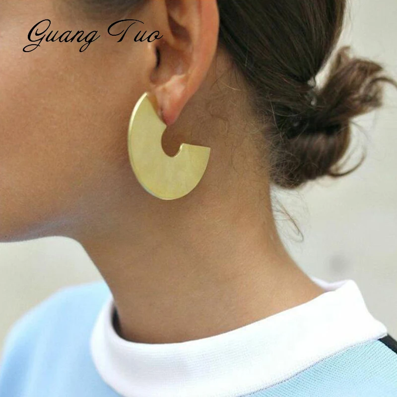 ES2167 Exaggerate Personality Punk Hot Earrings Geometric Irregular C-shaped Metal Stud Earrings Simple Charm Women Jewelry
ES2167 Exaggerate Personality Punk Hot Earrings Geometric Irregular C-shaped Metal Stud Earrings Simple Charm Women Jewelry