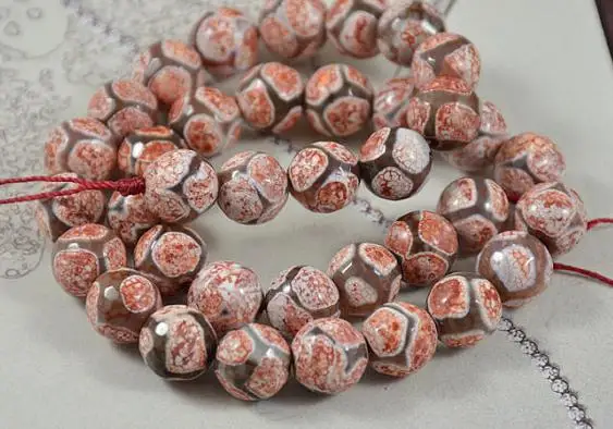 Unique Pearls jewellery Store Tibetan Dzi Faceted Football Dragon Red Agate Gemstone 10mm 15'' Full One Strand LC3-238
Unique Pearls jewellery Store Tibetan Dzi Faceted Football Dragon Red Agate Gemstone 10mm 15'' Full One Strand LC3-238