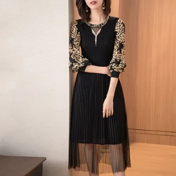 Plus Size Dress Women Fashion 2019 Spring Summer New Leopard Print Lantern Sleeve Mesh Patchwork Round Neck Slim Pleated Dress
Plus Size Dress Women Fashion 2019 Spring Summer New Leopard Print Lantern Sleeve Mesh Patchwork Round Neck Slim Pleated Dress