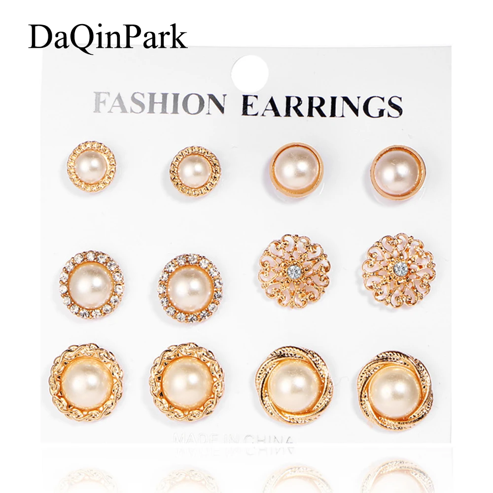 Stud Earring Gold Color Flower Hollow Stud Earring Vintage Crystal Simulated Pearl Earrings Set for Women Wedding Jewelry 6Pairs
Stud Earring Gold Color Flower Hollow Stud Earring Vintage Crystal Simulated Pearl Earrings Set for Women Wedding Jewelry 6Pairs