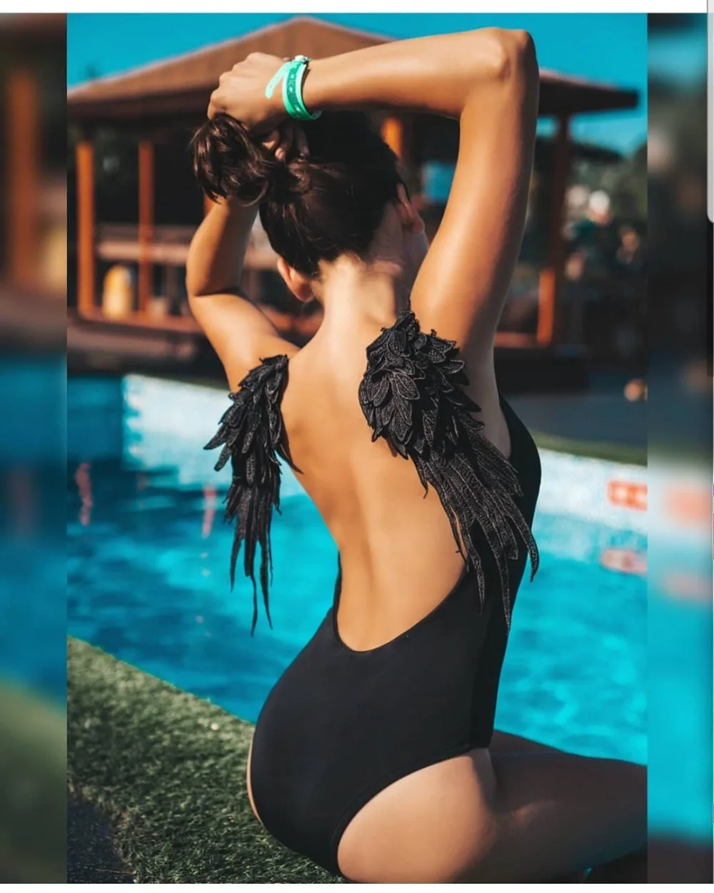 2019 Women Retro Vintage Push Up Angel Wings One Piece Swimsuits Sexy Backless Bathing Suits Female Swimwear Black Red Bodysuit
2019 Women Retro Vintage Push Up Angel Wings One Piece Swimsuits Sexy Backless Bathing Suits Female Swimwear Black Red Bodysuit