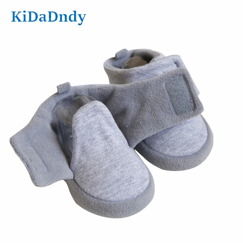 2017 autumn new 0-1 year old baby shoes soft bottom fleece baby shoes newborn feet anti-shoes GXJ095
2017 autumn new 0-1 year old baby shoes soft bottom fleece baby shoes newborn feet anti-shoes GXJ095