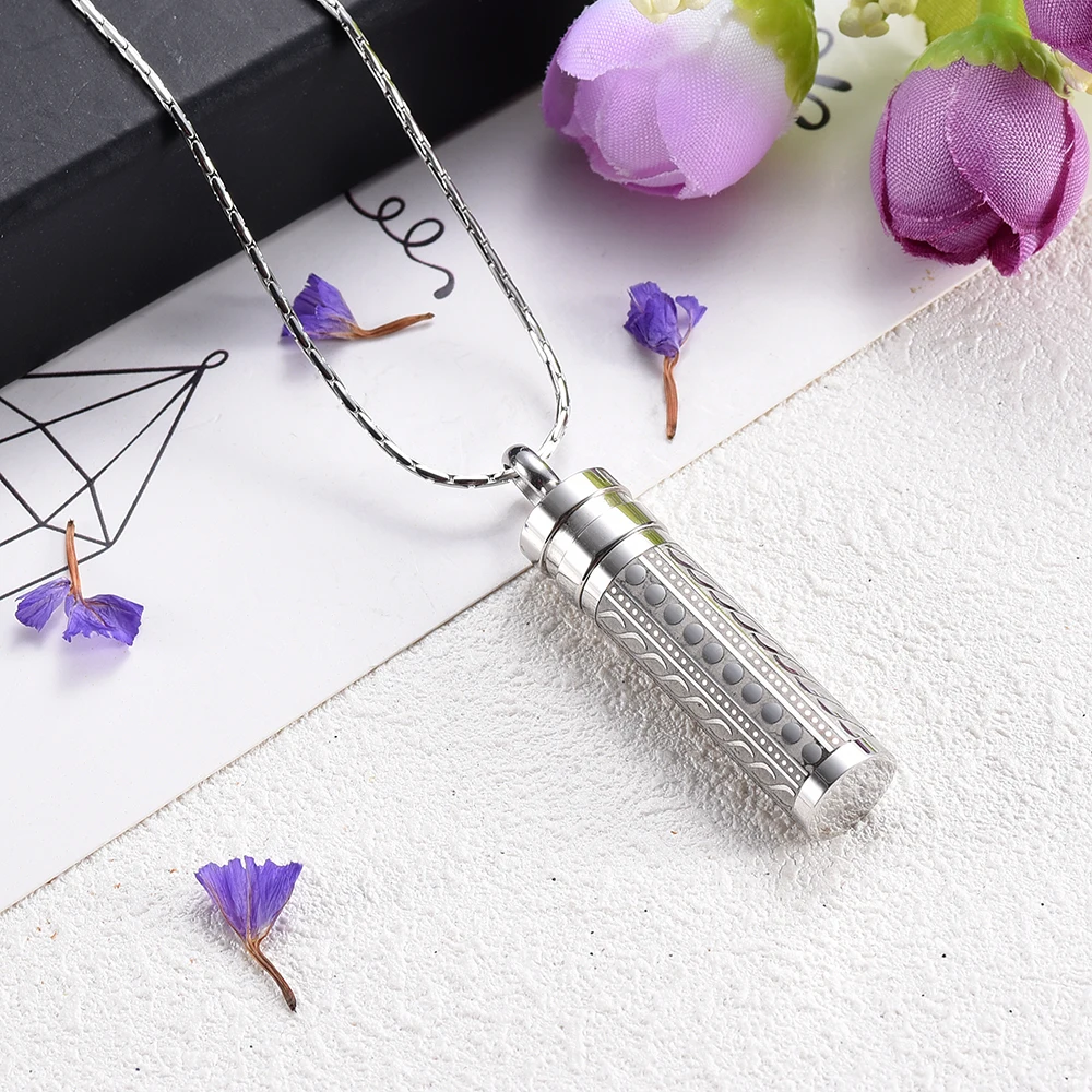 High Grade Memorial Cylinder Vials Urn Pendant with Snake Chain Cremation Jewelry Keepsake Urn Lockets for Human Pet Ashes
High Grade Memorial Cylinder Vials Urn Pendant with Snake Chain Cremation Jewelry Keepsake Urn Lockets for Human Pet Ashes