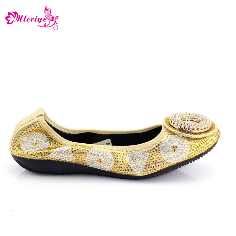 African ladies fashionable and elegant Women shoes golden women flats Shoes Woman Genuine shoes Flats Slip Women's Flat Shoes
African ladies fashionable and elegant Women shoes golden women flats Shoes Woman Genuine shoes Flats Slip Women's Flat Shoes