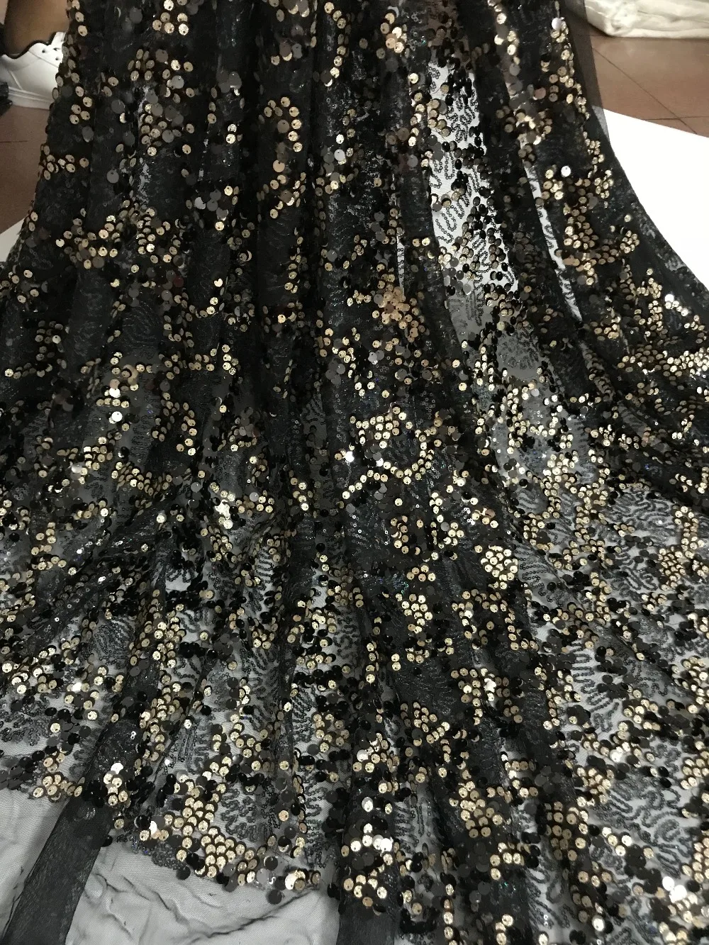 nice looking french Net Lace Fabric New design embroidery nigerian tulle lace fabric J-8115 with sequins
nice looking french Net Lace Fabric New design embroidery nigerian tulle lace fabric J-8115 with sequins