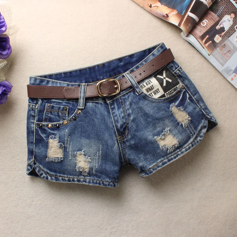 New 2019 Summer Women's rivets Holes Denim Shorts Fashion Streetwear Shorts Jeans Students Casual Ripped Shorts NO BELT W1703
New 2019 Summer Women's rivets Holes Denim Shorts Fashion Streetwear Shorts Jeans Students Casual Ripped Shorts NO BELT W1703