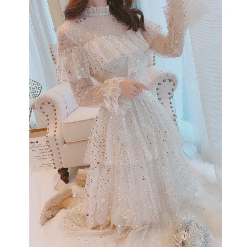 sequins lace white gauze fairy cake render in the summer of 2019 the new spring clothing organza dress is female
sequins lace white gauze fairy cake render in the summer of 2019 the new spring clothing organza dress is female
