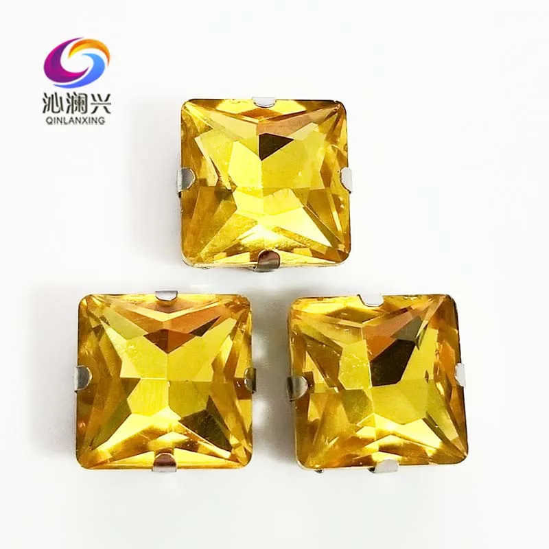 Golden yellow top quality Glass Crystal sew on stones,square shape claw rhinestone with holes,Diy/Clothing accessorie SWZ418
Golden yellow top quality Glass Crystal sew on stones,square shape claw rhinestone with holes,Diy/Clothing accessorie SWZ418