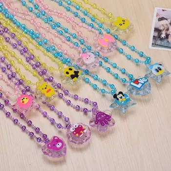 Cute Cartoon Design Led Glow Plastic Necklace Chriatmas Party Flash Toys Luminous Cartoon Pendant Light Up Kids Toy F20173201
Cute Cartoon Design Led Glow Plastic Necklace Chriatmas Party Flash Toys Luminous Cartoon Pendant Light Up Kids Toy F20173201