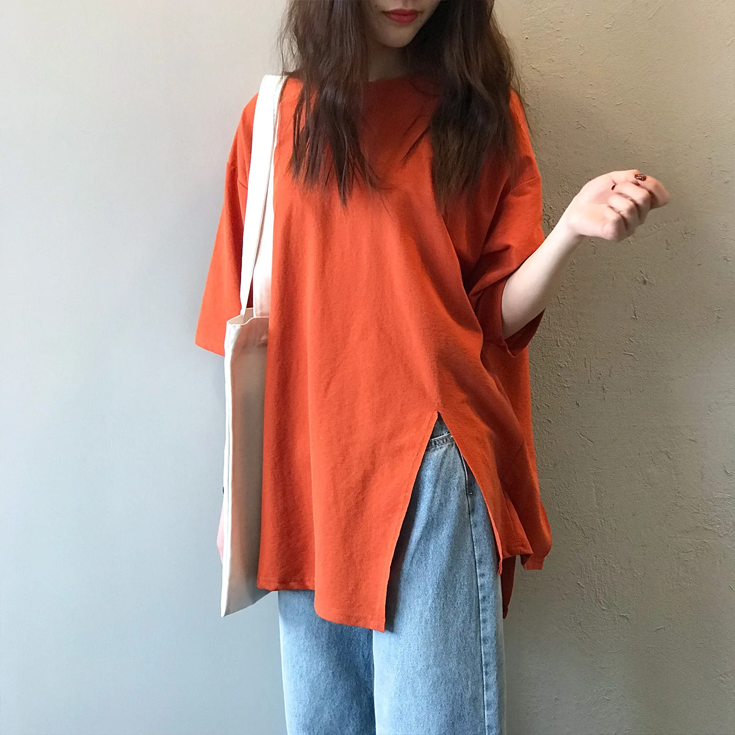 New Summer Chic Pure Color T-shirts Women Harajuku Casual O Neck Short Sleeve Irregular Split Hem Tees Female Loose Tshirt Tops
New Summer Chic Pure Color T-shirts Women Harajuku Casual O Neck Short Sleeve Irregular Split Hem Tees Female Loose Tshirt Tops