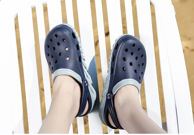 Brand Big Size 38-46 High Quality Croc Men Casual Aqua Clogs 2018 Male Band Sandals Summer Black Beach Swimming Shoes (6)