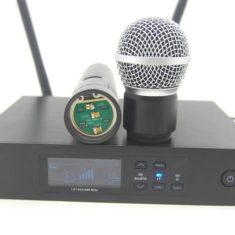 QLXD4 UHF Professional Wireless Microphone System With S58 Handheld Transmitter For Stage Live Vocal Karaoke Speech
QLXD4 UHF Professional Wireless Microphone System With S58 Handheld Transmitter For Stage Live Vocal Karaoke Speech