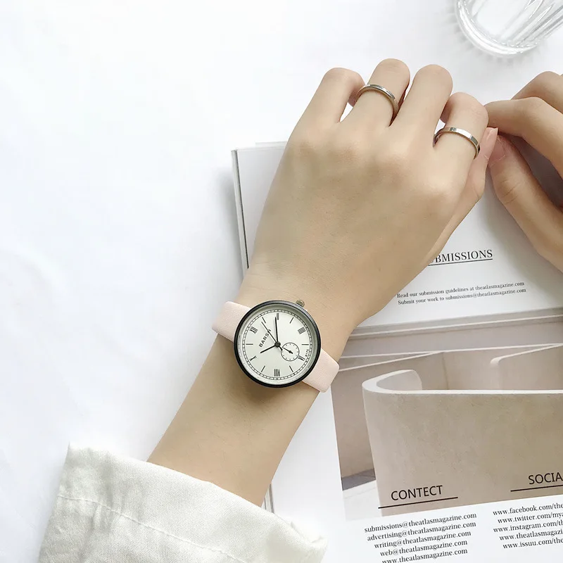 Women Watch Quartz Watch Fashion Casual Pink Color Watches Ulzzang Brand Wild Small Dial Ladies Wristwatch
Women Watch Quartz Watch Fashion Casual Pink Color Watches Ulzzang Brand Wild Small Dial Ladies Wristwatch