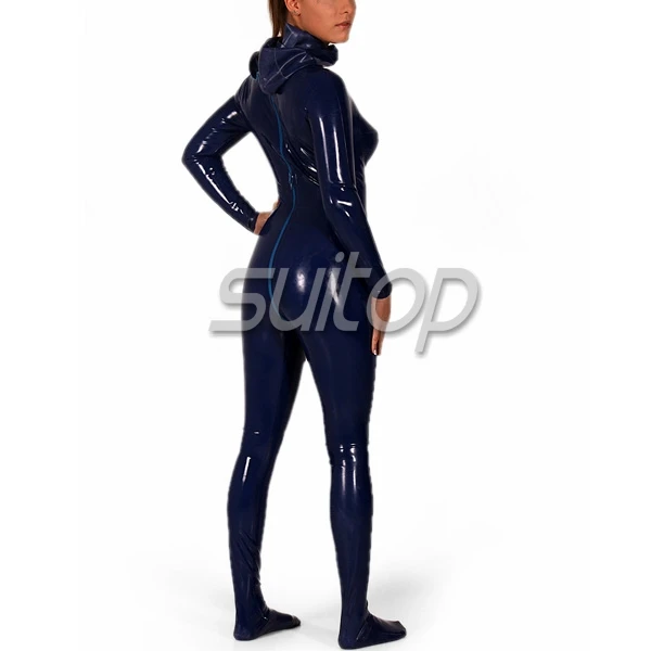 Classical latex blcak catsuit normal catsuit with gloves and socks but without any decorations
Classical latex blcak catsuit normal catsuit with gloves and socks but without any decorations
