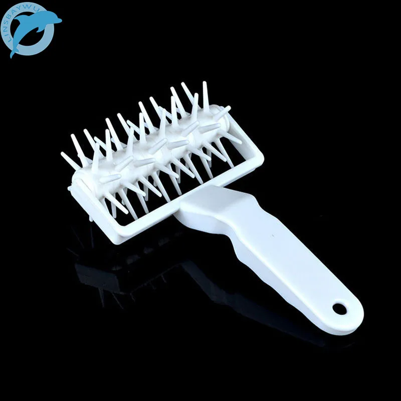 LINSBAYWU Plastic Pizza Pie Pastry Dough Docker Pizza Roller Dough Pitter Baking Tool HOT
LINSBAYWU Plastic Pizza Pie Pastry Dough Docker Pizza Roller Dough Pitter Baking Tool HOT