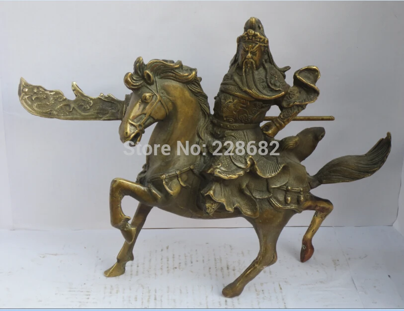 Collectible Chinese Decorated Old Copper Carved Guangong on horse Sculpture /Feng Shui statue fast shipping
Collectible Chinese Decorated Old Copper Carved Guangong on horse Sculpture /Feng Shui statue fast shipping