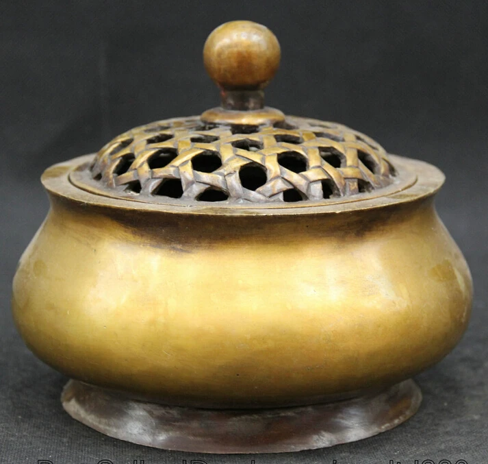 61 7" Marked Chinese Dynasty Palalce Bronze Copper Round Incense Burner Censer Discount 35% 
61 7" Marked Chinese Dynasty Palalce Bronze Copper Round Incense Burner Censer Discount 35%