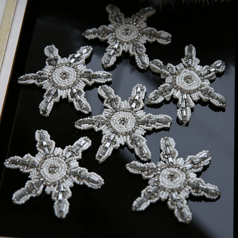 2pcs/lot Handmade snowflake embroidery patches for clothing Sew on rhinestone beaded applique patch Beading decorative parches
2pcs/lot Handmade snowflake embroidery patches for clothing Sew on rhinestone beaded applique patch Beading decorative parches