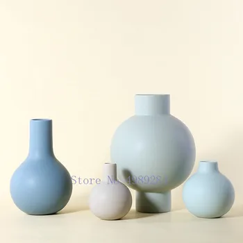 Nordic ceramics vase Home living room Flower arrangement Dried flowers Creative dining table modern Home Decoration Accessories
Nordic ceramics vase Home living room Flower arrangement Dried flowers Creative dining table modern Home Decoration Accessories