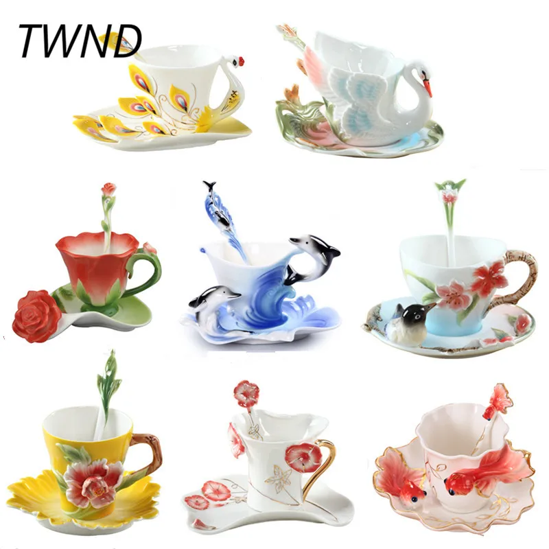 Enamel Coffee Mugs Procelain Tea Cups and Mugs With Saucer Spoon Peacock Swan Dolphins Europe Style Mark Creative Drinkware
Enamel Coffee Mugs Procelain Tea Cups and Mugs With Saucer Spoon Peacock Swan Dolphins Europe Style Mark Creative Drinkware