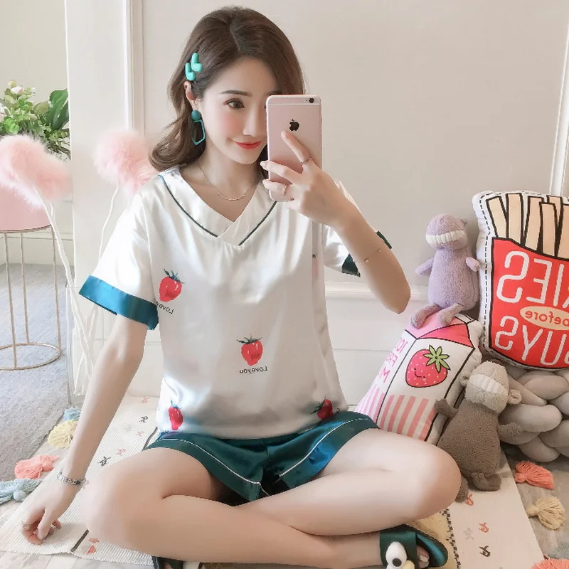 Pyjamas women lingerie satin pajamas v-neck short-sleeved shirt+shorts 2pcs summer Sweet strawberry home clothing pijama mujer
Pyjamas women lingerie satin pajamas v-neck short-sleeved shirt+shorts 2pcs summer Sweet strawberry home clothing pijama mujer