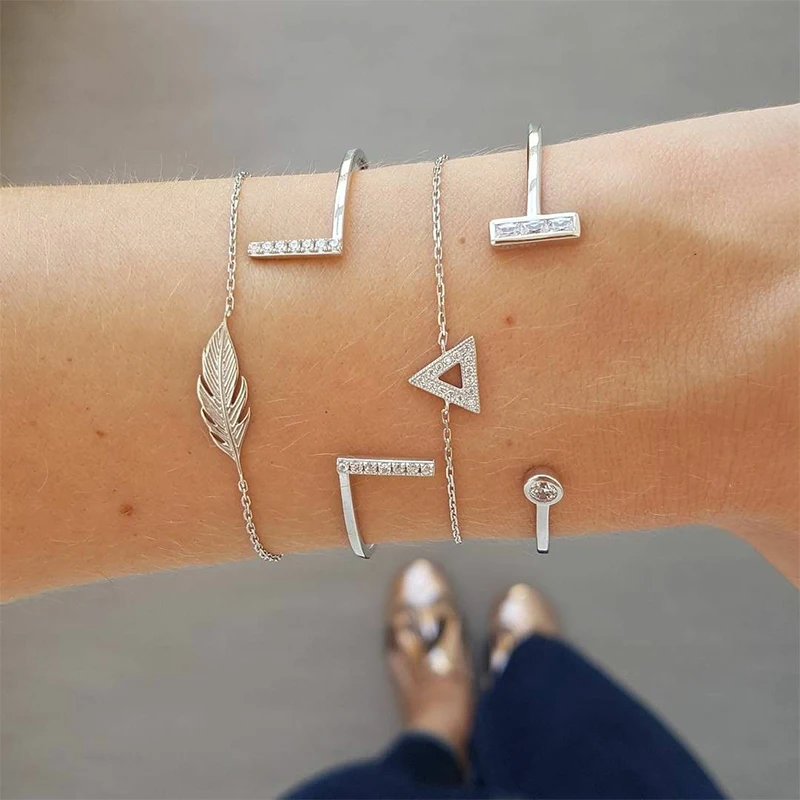 4 Pcs/ Set Retro Creative Leaves Triangle Round Geometric Crystal Chain Open Silver Bracelet Set Women Personality Jewelry Gift
4 Pcs/ Set Retro Creative Leaves Triangle Round Geometric Crystal Chain Open Silver Bracelet Set Women Personality Jewelry Gift